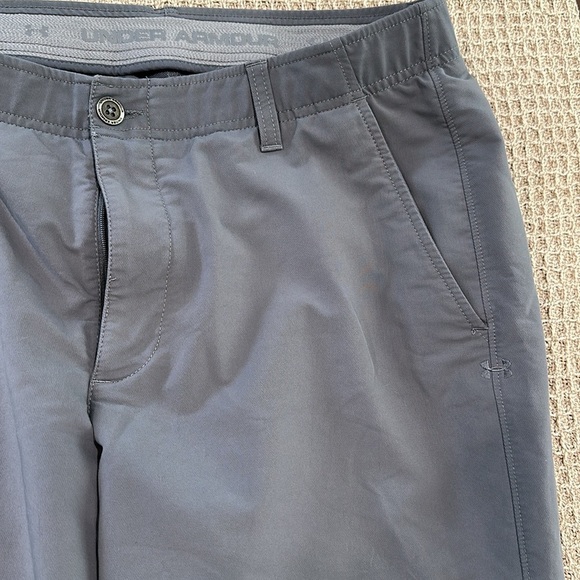 Under Armour Gray Chinos Comfortable Khakis - Picture 3 of 7